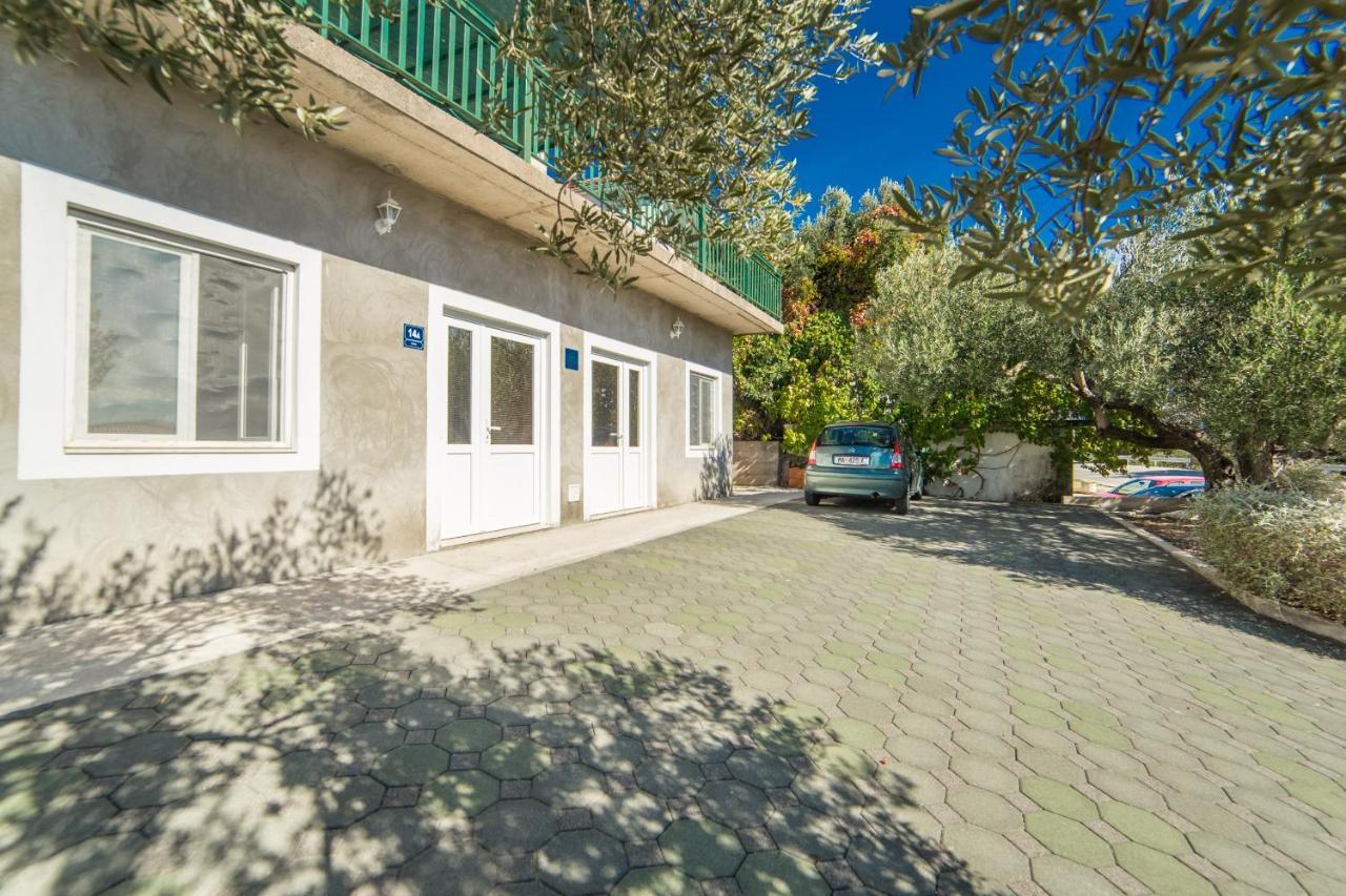 Apartment Jadranka Brist Exteriér fotografie