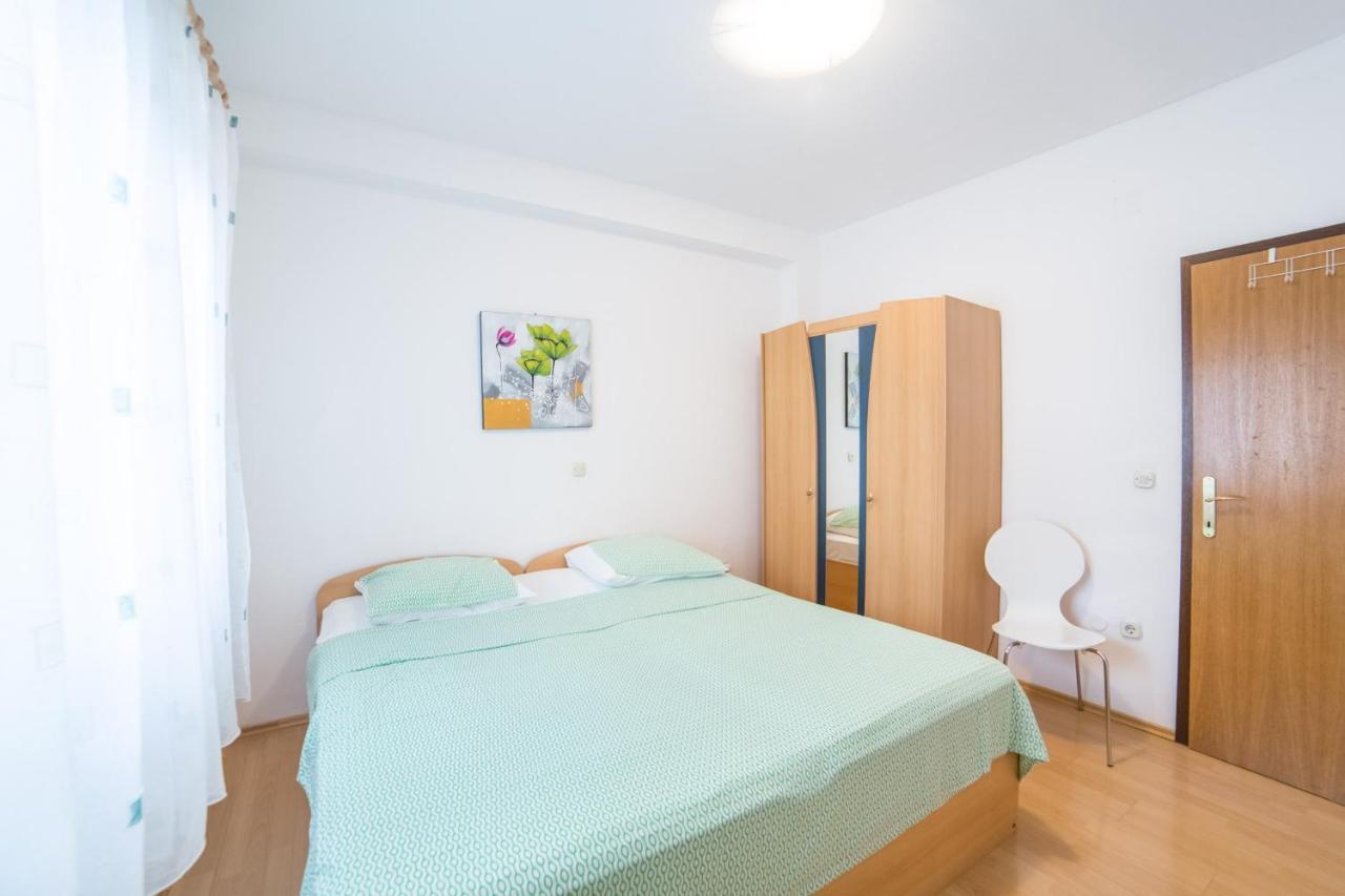 Apartment Jadranka Brist Exteriér fotografie